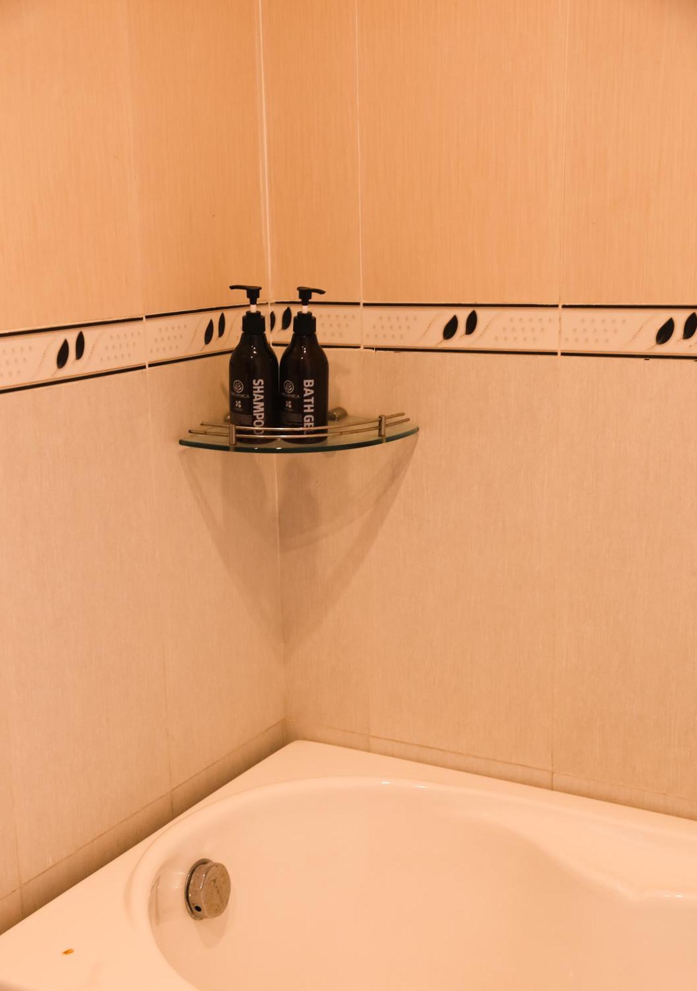 Mk Two Hotel Ми Тхо Екстериор снимка
