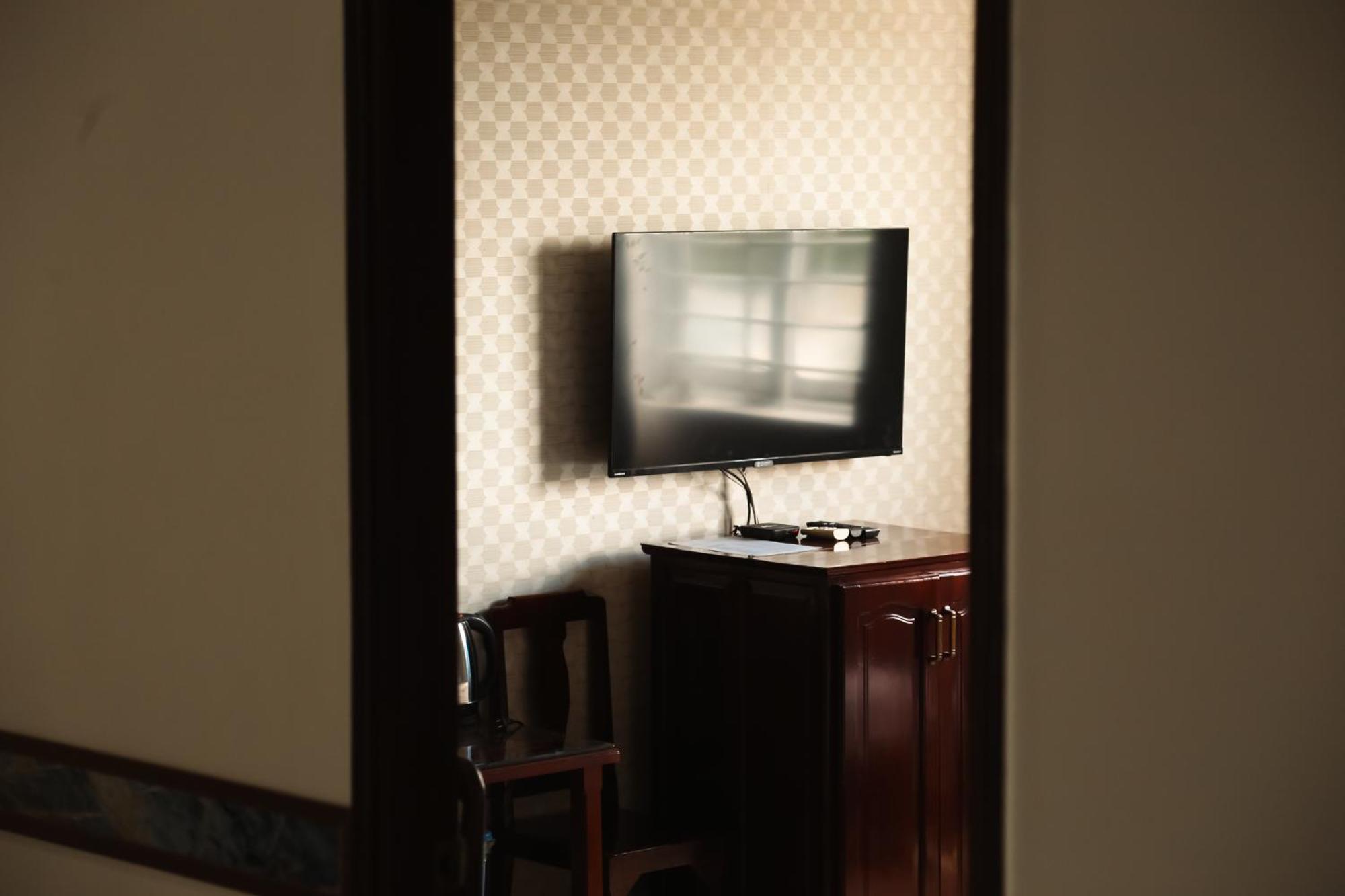 Mk Two Hotel Ми Тхо Екстериор снимка